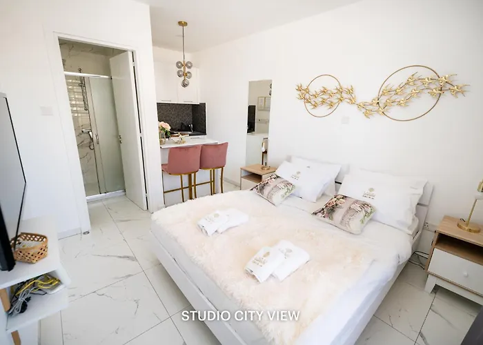 Lazuli Seaview 2bdr Апартаменты Ларнака