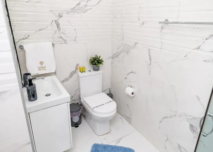 Lazuli Seaview 2bdr Ларнака