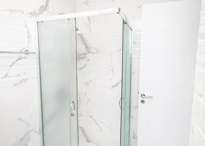 Lazuli Seaview 2bdr Апартаменты *