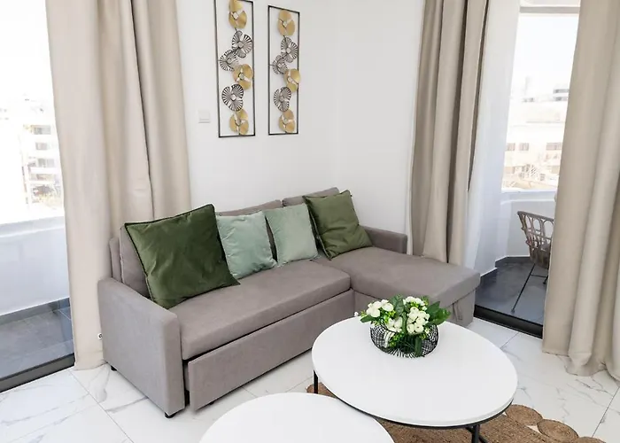 Lazuli Seaview 2bdr Апартаменты