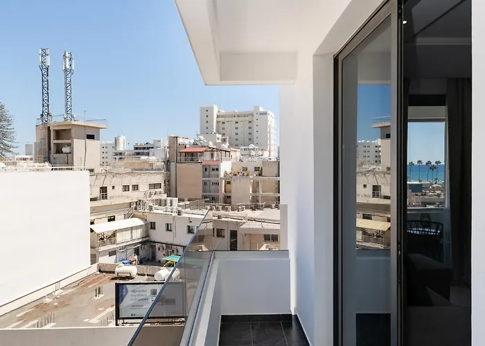 Lazuli Seaview 2bdr *