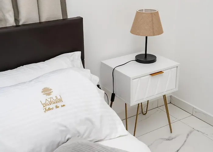 Lazuli Seaview 2bdr Апартаменты