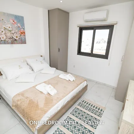 Lazuli Seaview 2bdr Larnaca