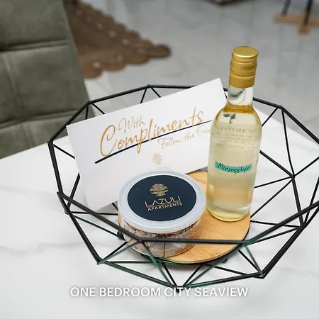 Lazuli Seaview 2bdr Appartamento