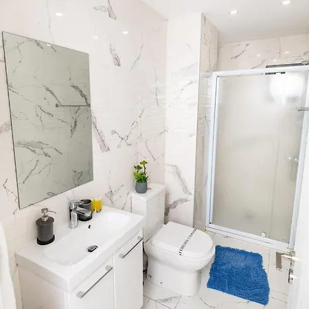 Lazuli Seaview 2bdr Larnaca