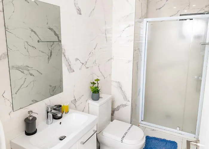 Lazuli Seaview 2bdr Larnaca